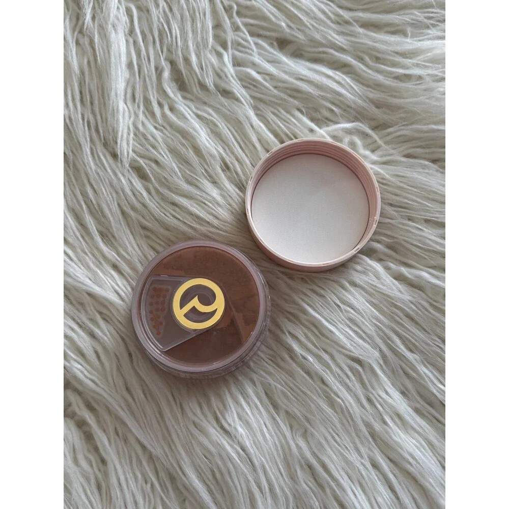 Rare Beauty Always an Optimist Soft Radiance Setting Powder Medium Deep